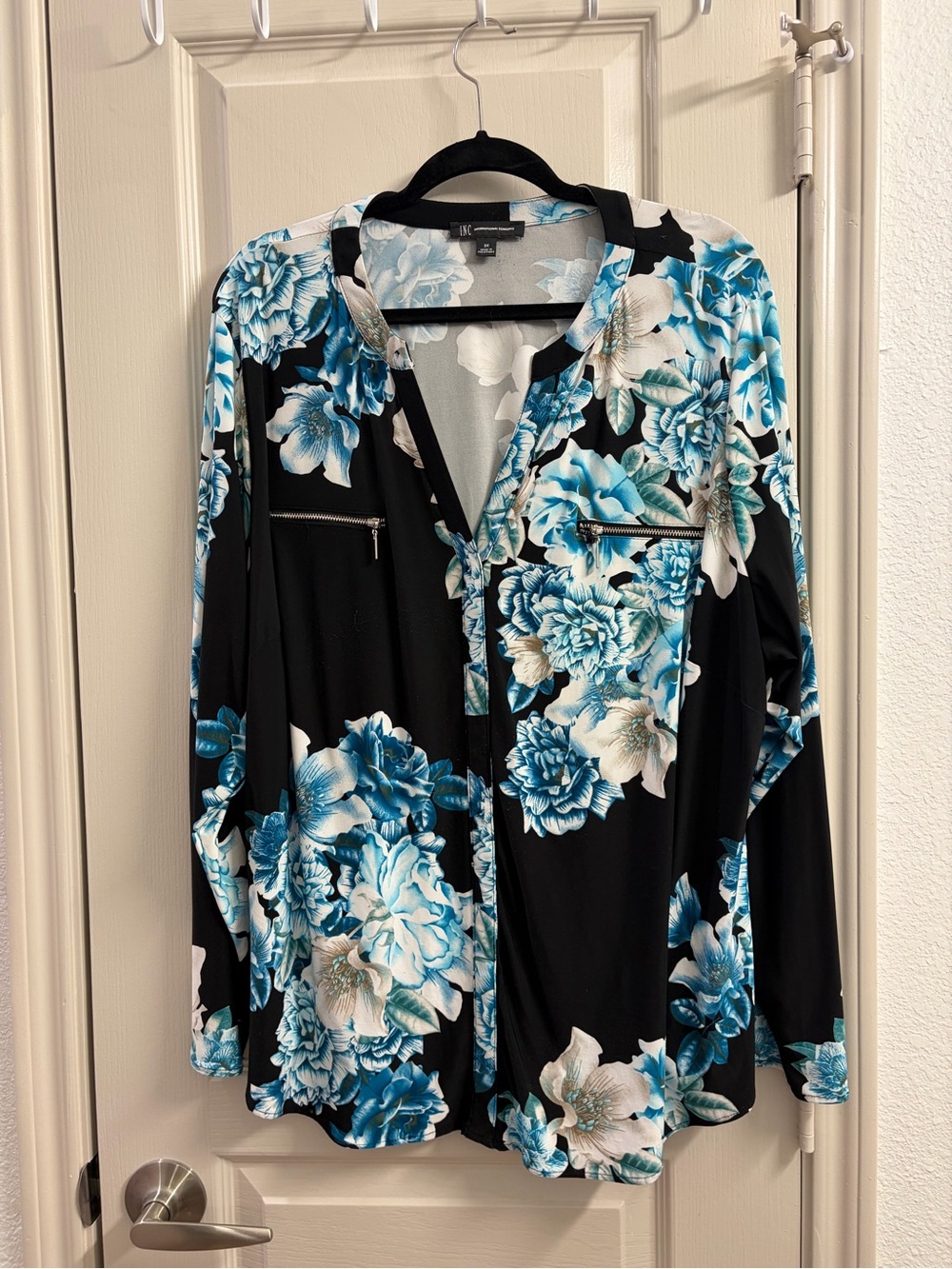 Floral Zip-Pocket Blouse - Black & Teal